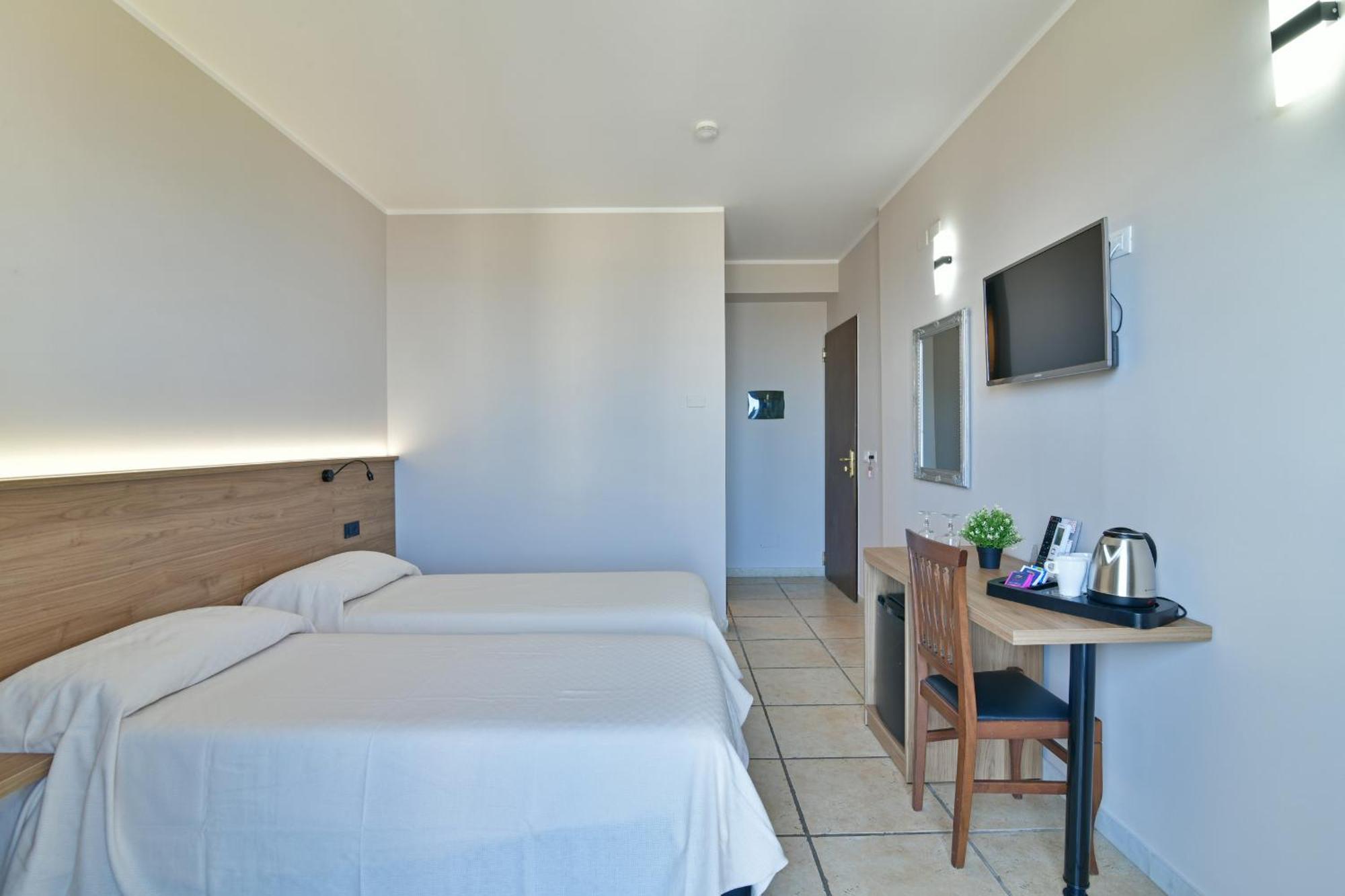 Hotel & Apartments Villa Linda 지아르디니낙소스 외부 사진