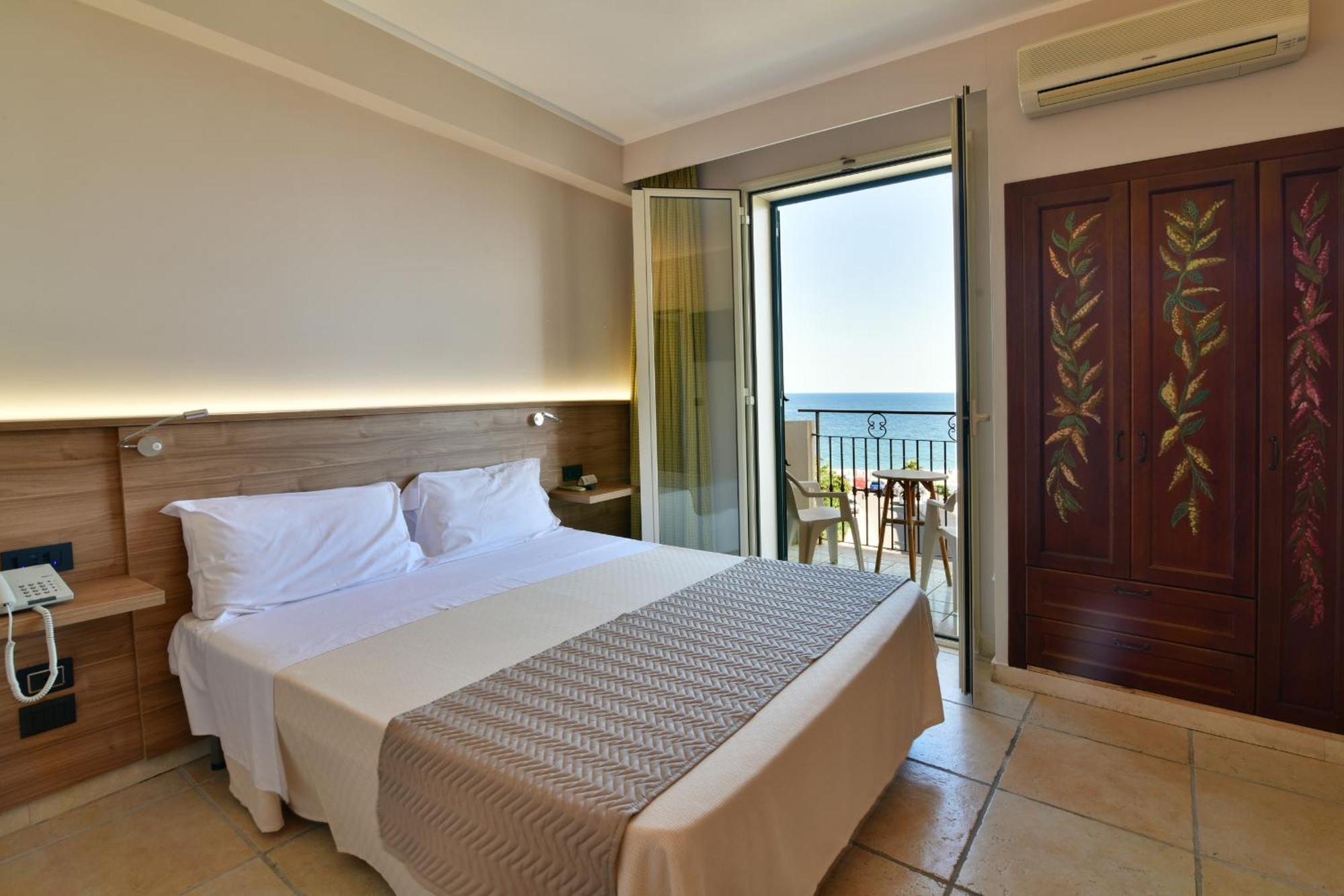 Hotel & Apartments Villa Linda 지아르디니낙소스 외부 사진