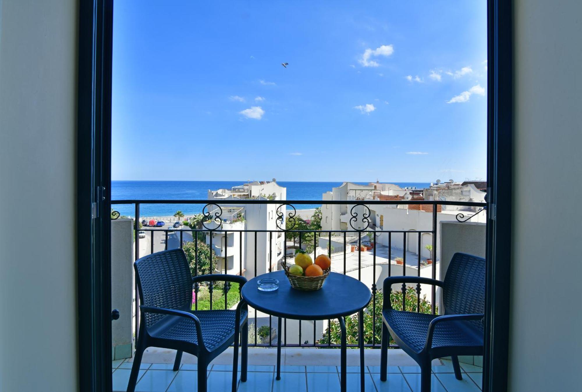 Hotel & Apartments Villa Linda 지아르디니낙소스 외부 사진