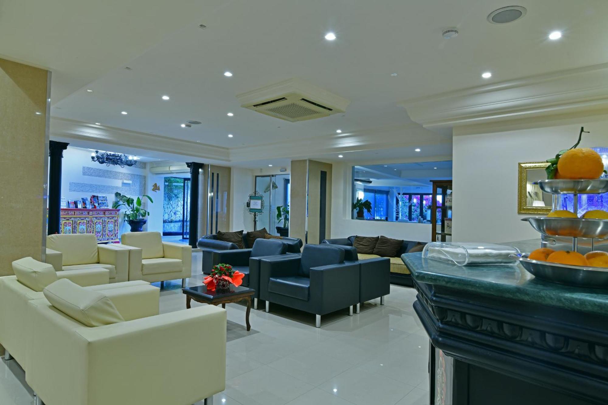 Hotel & Apartments Villa Linda 지아르디니낙소스 외부 사진