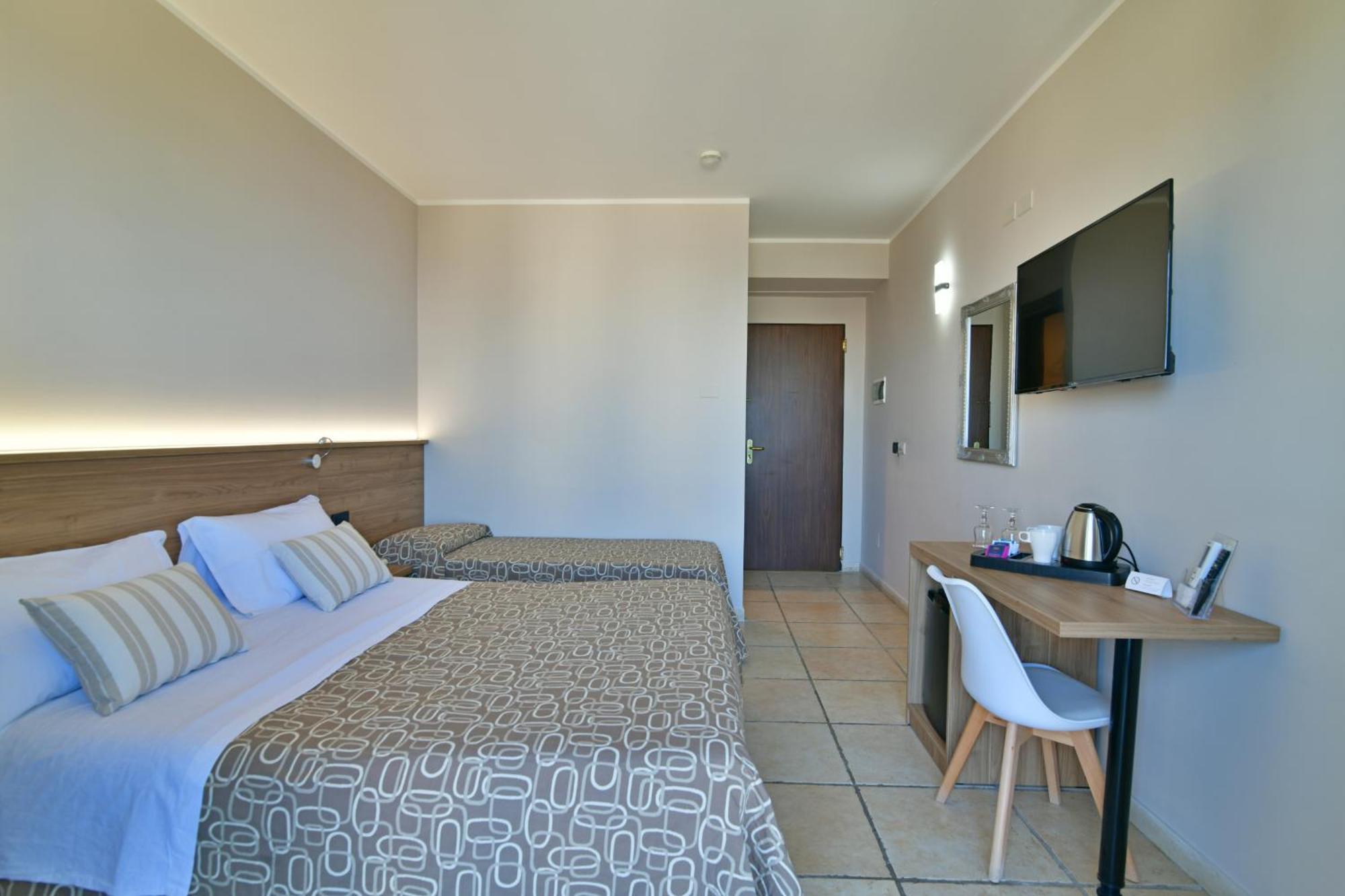 Hotel & Apartments Villa Linda 지아르디니낙소스 외부 사진