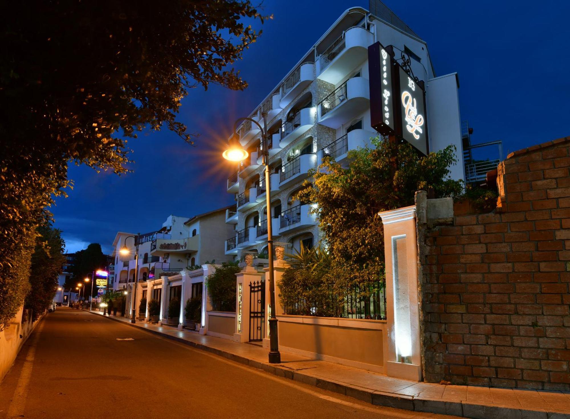 Hotel & Apartments Villa Linda 지아르디니낙소스 외부 사진