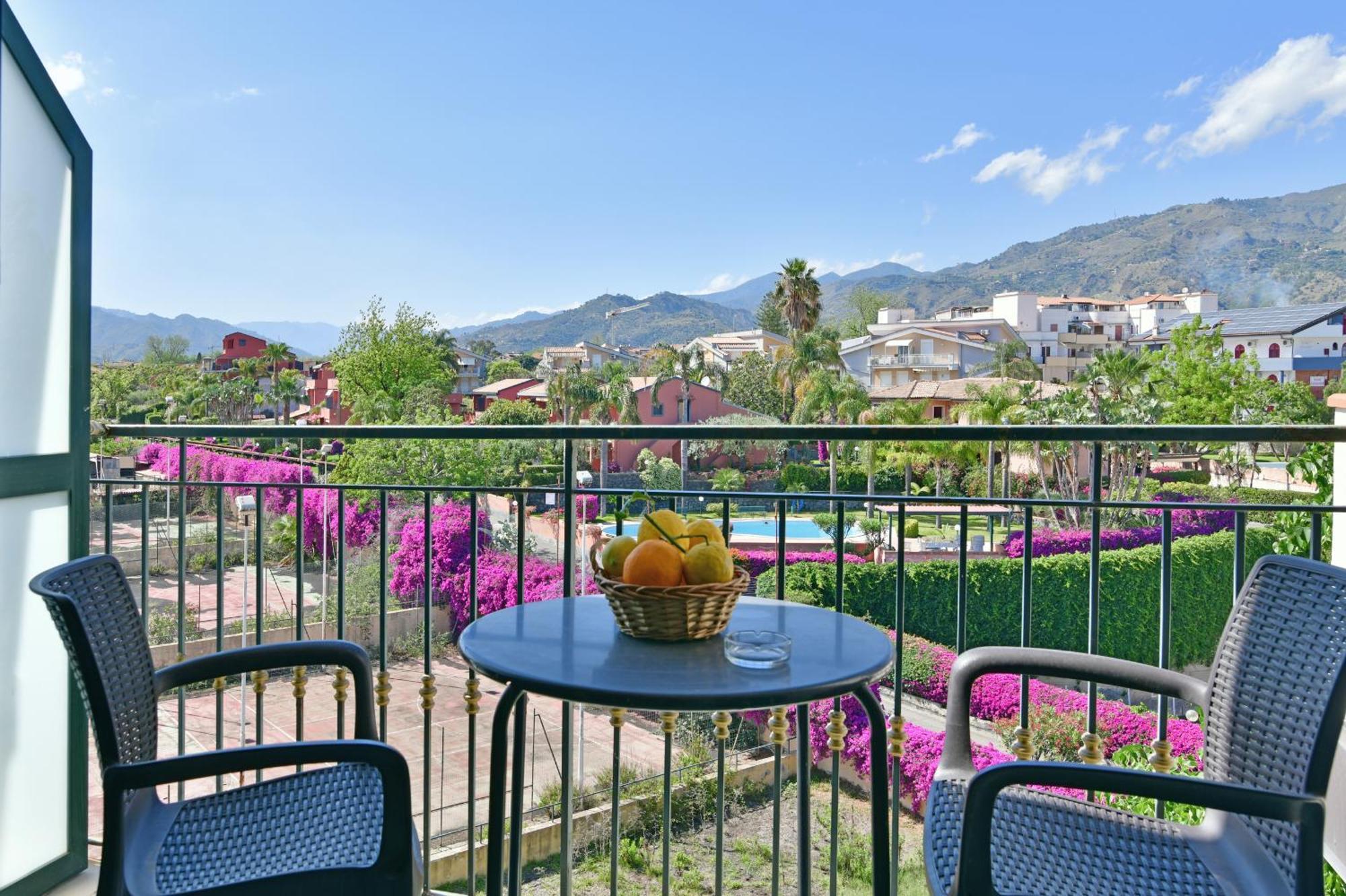 Hotel & Apartments Villa Linda 지아르디니낙소스 외부 사진
