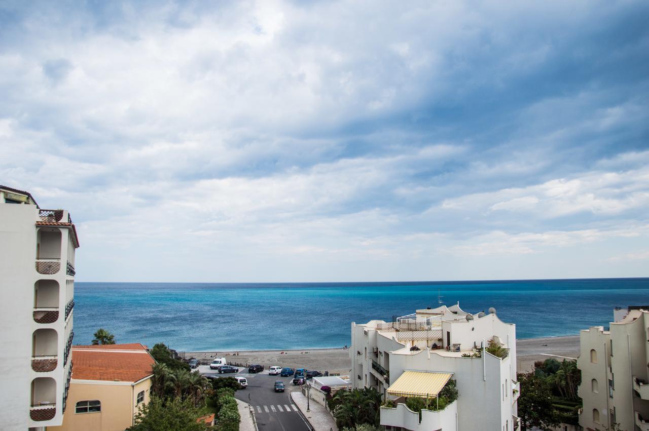 Hotel & Apartments Villa Linda 지아르디니낙소스 외부 사진